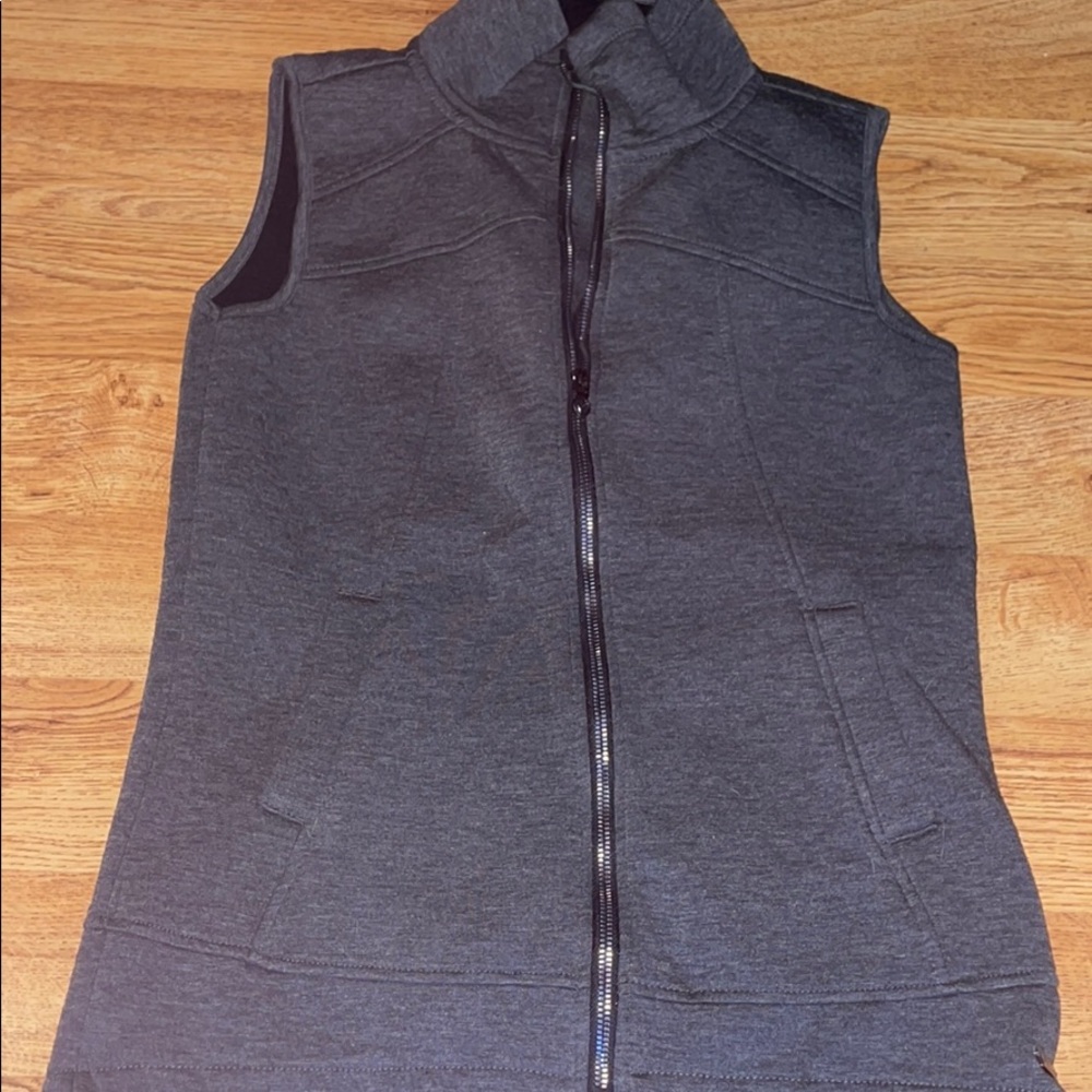 dark grey women’s vest